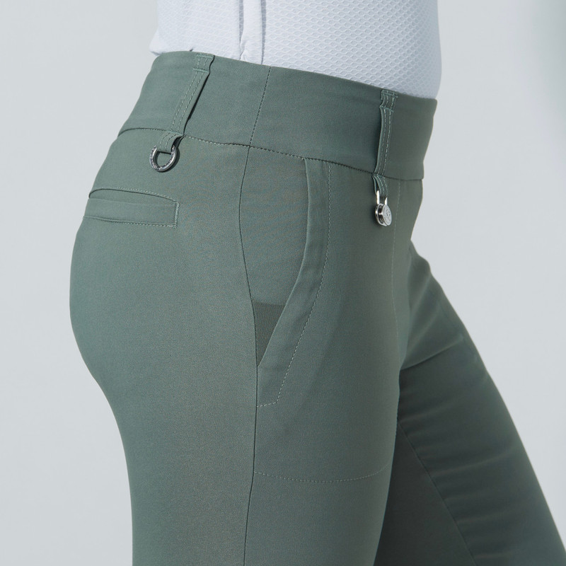 Daily Sports Magic Khaki 21" Capri