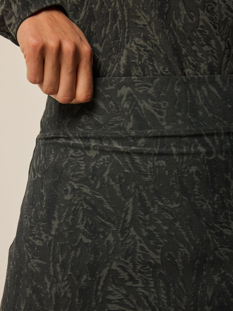 Greyson Camp Feather Jacquard Ashland Ribbed 15.5” Skort